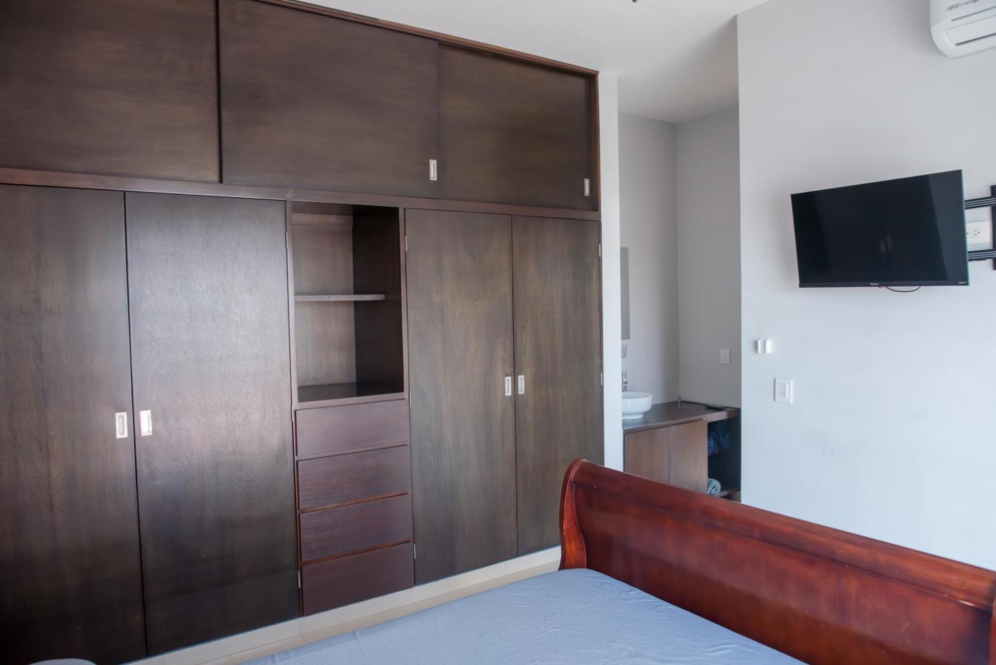 2Br/2Ba Condo 1 Block To Ocean! - Unit #5 マサトラン エクステリア 写真